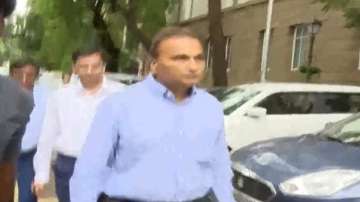 FEMA case: Industrialist Anil Ambani appears before Enforcement Directorate in Mumbai | WATCH 