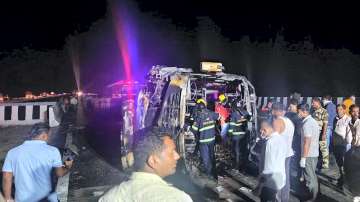 maharashtra bus accident today, samruddhi mahamarg, samruddhi mahamarg accident, buldhana bus accide