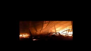 Delhi Fire, Delhi Fire in jaunapur, fire at tent godown Jaunapur, delhi fire death toll injury, delh