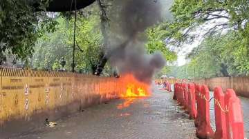 Maharashtra: Moving Mercedes Benz catches fire in central Mumbai