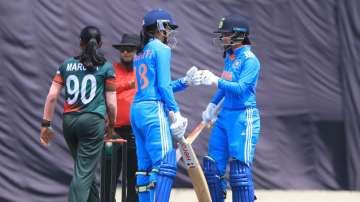 Smriti Mandhana and Harleen Deol batting during 3rd ODI