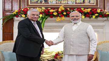 Prime Minister Narendra Modi with Sri Lankan President Ranil Wickremesinghe