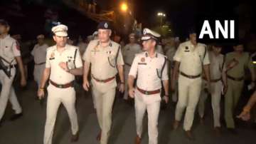 Delhi Police conducts late-night patrolling