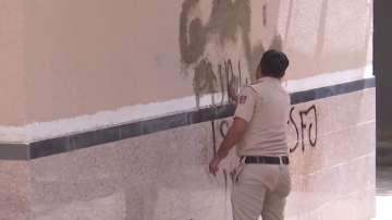 Delhi Police removes pro-Khalistan slogans from walls