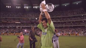 Imran Khan with 1992 World Cup Trophy