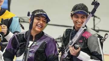 Sift Kaur Samra and Ashi Chouksey were the biggest winners on Day 4 for India 