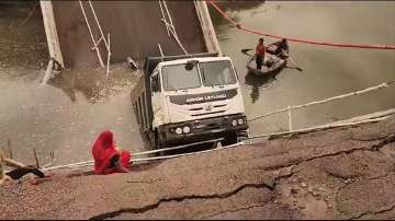 Bridge collapses in Gujarat's Surendranagar 