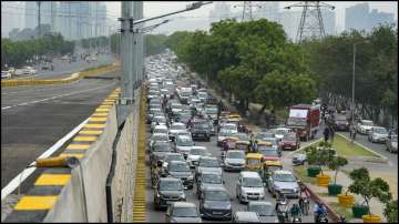 Most vehicles will not be allowed from Delhi to Noida from September 21 to 24.