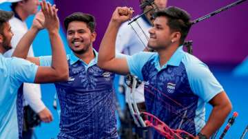 Ojas Deotale (L) and Abhishek Verma (R) ensured a double podium finish for India in men's individual compound archery event