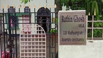 West Bengal Food & Supplies Minister and TMC leader Rathin Ghosh's residence