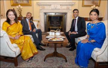 Jaishankar and his wife Kyoko with British PM Rishi Sunak and wife Akshata Murty.