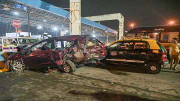 Mumbai road accident, multi car crash in mumbai, bandra Worli Sea Link toll plaza accident, road acc