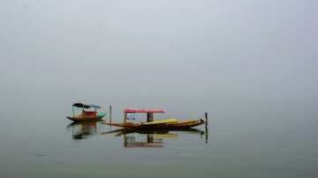 Srinagar, Winter in Kashmir, Jammu and kashmir, Shikaras Dal Lake