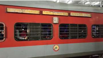Delhi-Saharsa Vaishali Superfast Express 