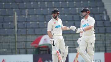 Kane Williamson (left) and Henry Nicholls (right).