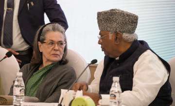 Sonia Gandhi with Mallikarjun Kharge