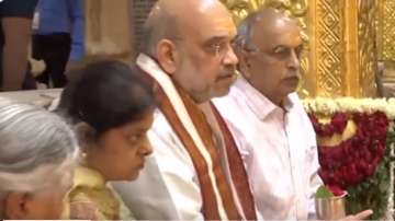 Amit Shah, Amit Shah offers prayers, Somnath Temple, Gujarat, gir somnath, vote counting assembly el