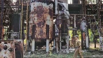 Bhopal gas tragedy, Madhya Pradesh, the railway men
