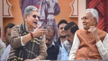 JDU leaders Nitish Kumar and Lalan Singh