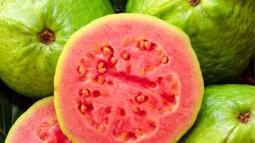 7 lesser Known benefits of pink guava
