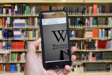 Centre gives Wikipedia notice