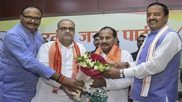 Former SP MLA from Ghosi Dara Singh Chauhan (second right) joins the BJP in presence of Deputy Chief Ministers Keshav Prasad Maurya and Brajesh Pathak and UP BJP chief Bhupendra Singh Chaudhary, in Lucknow. (File photo)