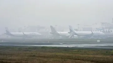 Delhi airport, dense fog, Delhi airport fog, Delhi airport authority, delhi airport advisory