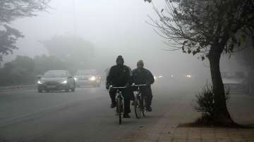 Delhi weather, Delhi weather UPDATE, DELHI WEATHER TODAY, Delhi records winter season coldest mornin