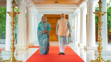  Prime Minister Narendra Modi welcomes Bangladesh Prime Minister Sheikh Hasina during the G20 Summit