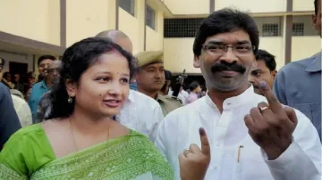 Jharkhand CM Hemant Soren and his wife Kalpana