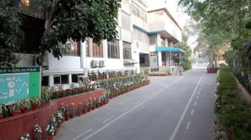 DPS, RK Puram, bomb threat 