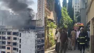 Mumbai building catches fire