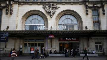 France, stabbing incident, Paris train station