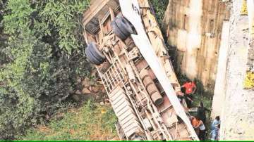 Maharashtra bus accident, Bus falls off bridge, Parbhani road accident