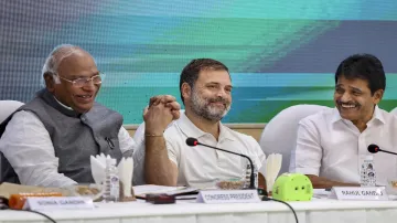 Congress President Mallikarjun Kharge with party leaders Rahul Gandhi and KC Venugopal in New Delhi.