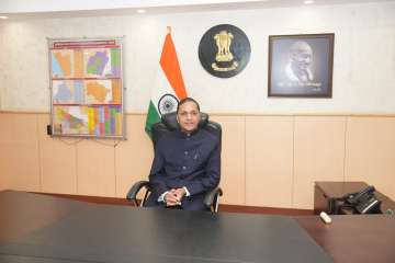 Arun Goel reisgns as Election Commissioner.