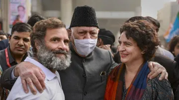 Congress leaders Rahul Gandhi and Priyanka Gandhi Vadra with former Jammu and Kashmir chief minister Farooq Abdullah during the Bharat Jodo Yatra. (File photo)