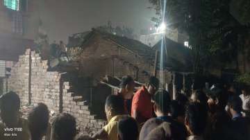 West Bengal: 10 rescued as under-construction building collapses in Kolkata