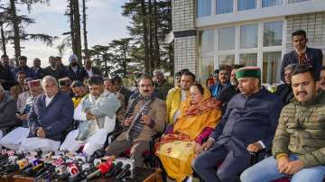 Himachal Pradesh Chief Minister, Karnataka Deputy Chief Minister DK Shivakumar, former Chhattisgarh chief minister Bhupesh Baghel, former Haryana chief minister Bhupinder Singh Hooda, HP Congress Committee (HPCC) President Pratibha Singh with central observers and others during a press conference.