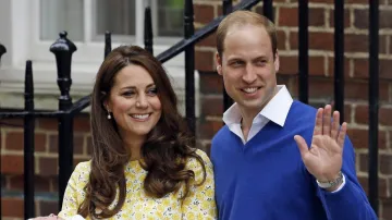 UK, Kate Middleton, Prince William, rumours, surgery