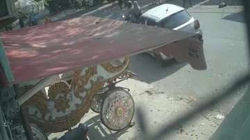Car runs over girl in Delhi.