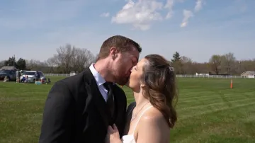 Couple marry during solar eclipse in US