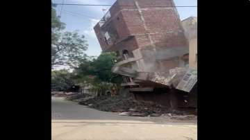 Delhi building collapse, Newly constructed building collapses in Kalyanpuri, Delhi building collapse
