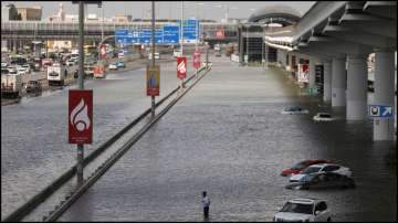 Dubai floods, heavy storms
