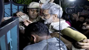 Bhima Koregaon case, Gautam Navlakha, Gautam Navlakha news, Gautam Navlakha latest today, Supreme Co