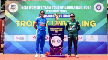 Captains Harmanpreet Kaur and Nigar Sultana