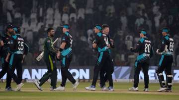 Pakistan and New Zealand players shake hands after 4th T20I.