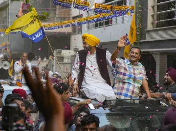 Delhi Chief Minister Arvind Kejriwal and his Punjab counterpart Bhagwant Mann