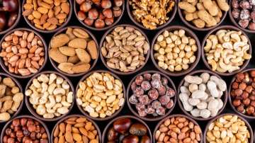 Know how many dry fruits should one have during summer