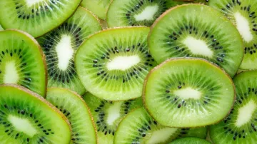 Know when and how to eat kiwi for optimal health benefits